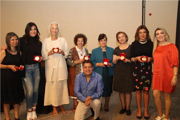 تكريم مجموعة من السيدات خلال احتفالية اليوم العالمي للمرأة