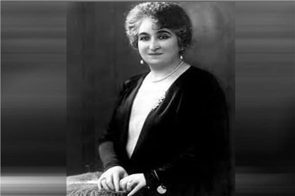 صفية زغلول أم المصريين