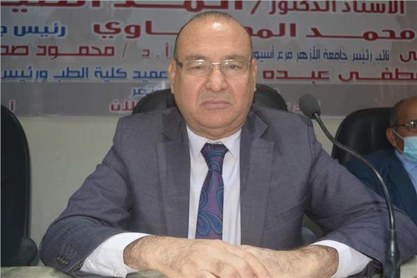 الدكتور محمد عبدالمالك