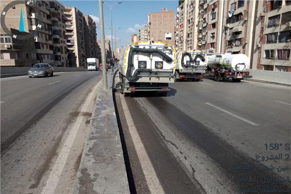 غسيل وكنس ألى لكبارى عين شمس وحملة لتجريد الأتربة بمصر الجديدة