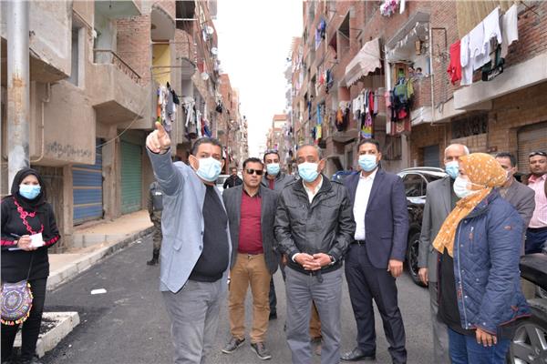 محافظ الإسماعيلية يتفقد أعمال رصف شارع 203 / 204 