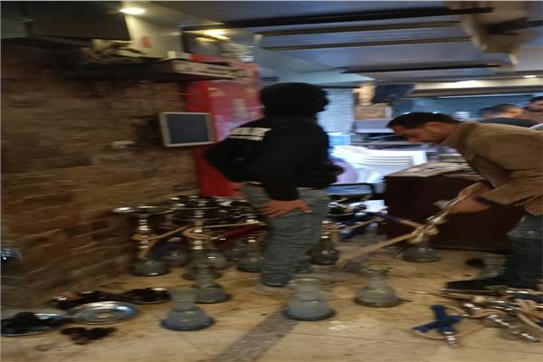  محافظة الجيزة .. غلق وتشميع 29 كافية ومقهي مخالف يدار بدون ترخيص بحدائق الأهرام| فيديو وصور 