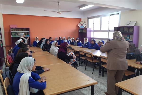أنشطة ثقافية وفنية بمدرسة المحروسة ١ بالقاهرة        