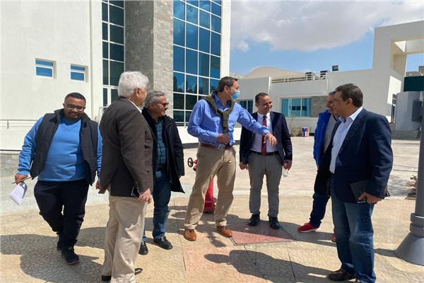 لجنة المتابعة تزور ملاعب بطولة العالم للاسكواش