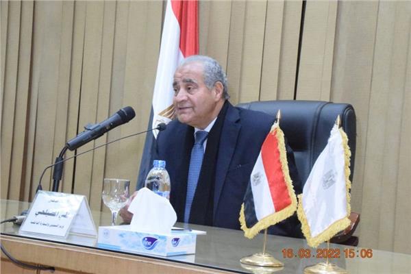  الدكتور علي المصيلحي وزير التموين