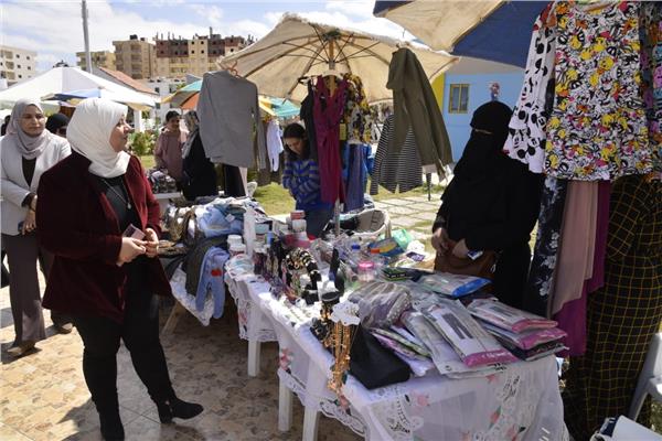 إفتتاح معرض منتجات المشروعات الصغيرة للشباب بمطروح 