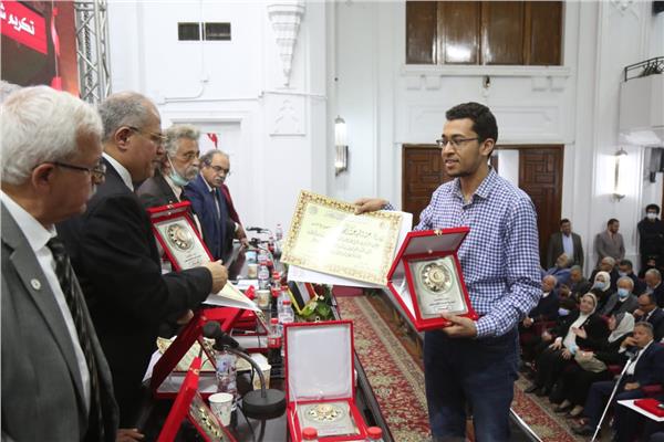 تكريم النقابة العامة لاطباء مصر، عدد من صحفيو الملف الطبي ومحرري ملف نقابة الاطباء. 