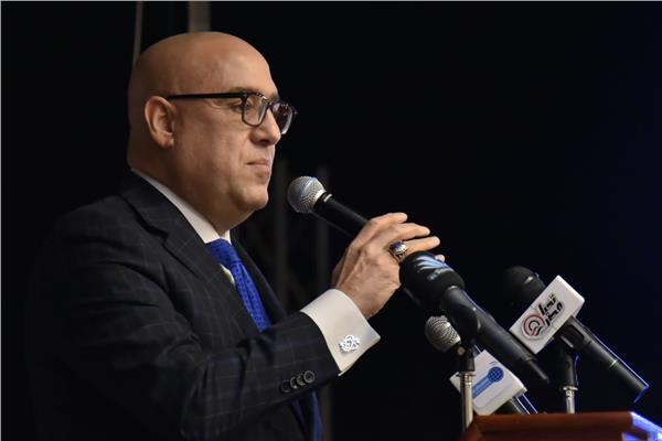 وزير الإسكان