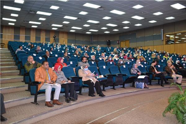 جامعة الإسكندرية تنظم ورشة عمل للطلاب الوافدين بعنوان "قوة مصر الناعمة" 