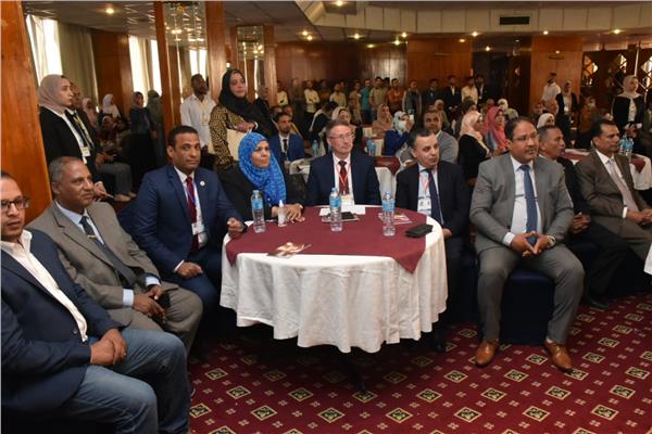 إفتتاح المؤتمر الدولي الثاني لكلية الألسن