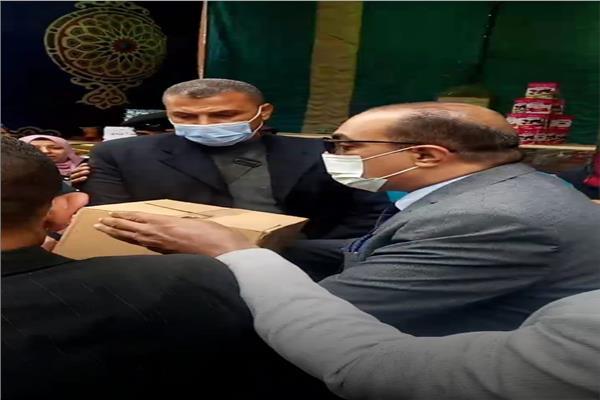 مدير أمن الغربية يفتتح معرض كلنا واحد