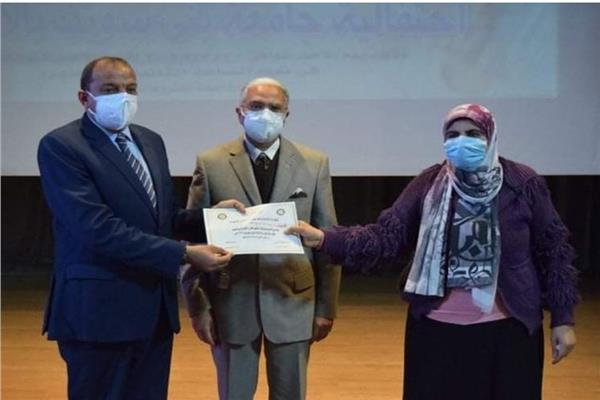 فاعليات الاحتفال بجائزة الأم المثالية