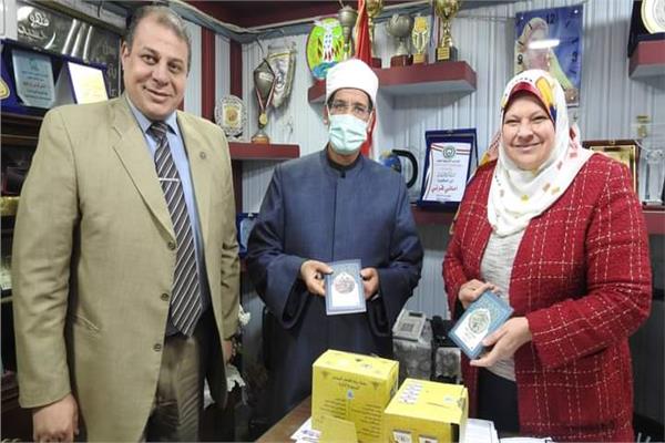 الأوقاف تهدى تعليم المنوفية سلسلة رؤية للفكر المستنير