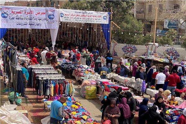مستقبل وطن" يقيم معارض لبيع السلع الغذائية واللحوم المخفضة في المحافظات