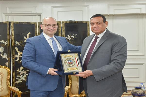 محافظة البحيرة وسفير كندا