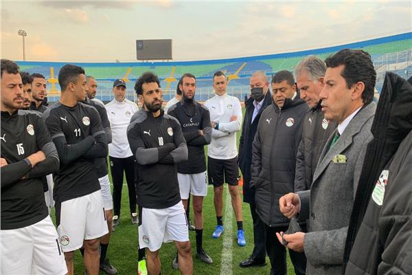 وزير الرياضة يحضر مران المنتخب استعدادًا لمباراة السنغال 