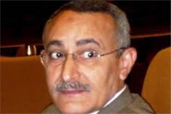 د. سميح شعلان عميد المعهد العالي للفنون الشعبية بأكاديمية الفنون