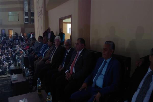 السكرتير العام المساعد للمحافظة يشهد انطلاق فعاليات مهرجان كرة السرعة بالغردقة
