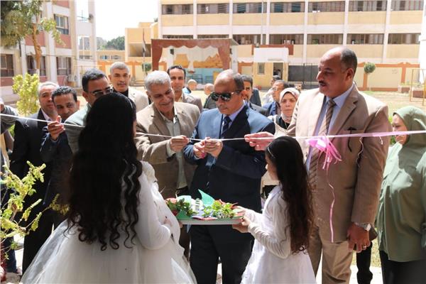 جانب من افتتاح معرض الأنشطة التربوية بقنا