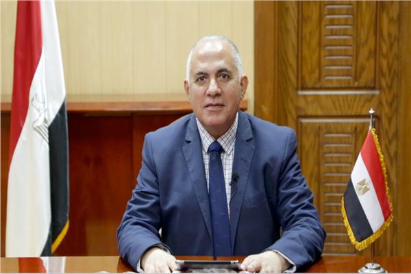 الدكتور محمد عبد العاطى وزير الموارد المائية والرى 