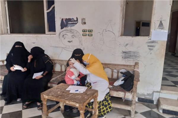 قوافل طبية في اطار مشاركة جامعة جنوب الوادي بالمبادرة الرئاسية 