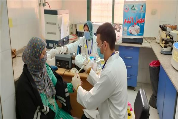  الخدمات الطبية والعلاجية لـ 1793 حالة بقرية الفرجاني بمركز بنى مزار