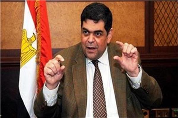 الدكتور أشرف حاتم، وزير الصحة الأسبق