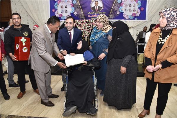 احتفالية كبري لتكريم الأمهات المثاليات بمطروح