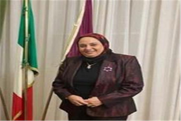  السفيرة منال عبد الدايم 