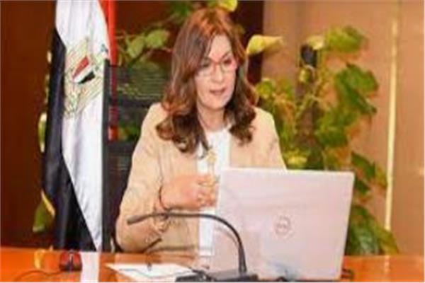 السفيرة نبيلة مكرم، وزيرة الهجرة