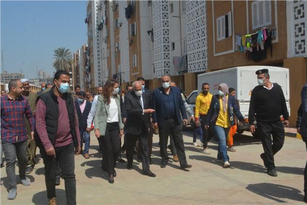 محافظ الجيزة يتفقد المرحلة الأخيرة لمساكن عشش السودان