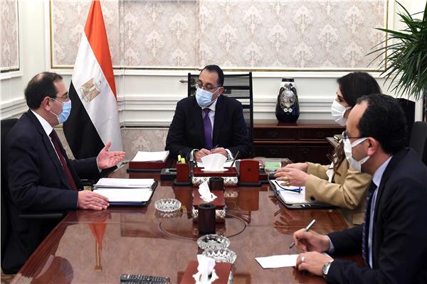 الدكتور مصطفى مدبولي، رئيس مجلس الوزراء خلال الاجتماع
