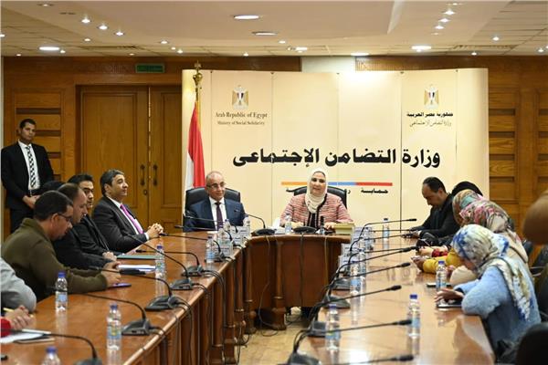 وزيرة التضامن الاجتماعي توقع بروتوكول تعاون مع جامعة الزقازيق 
