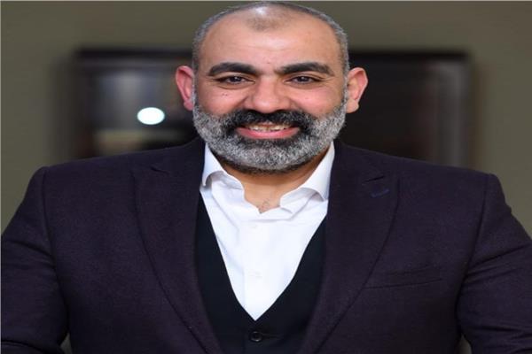 الفنان محسن منصور