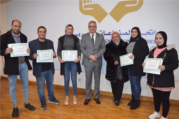 جانب من الدورات التدريبية