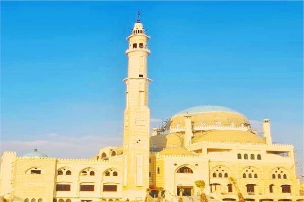 وزير الأوقاف ومحافظ الجيزة يفتتحان 10 مساجد 