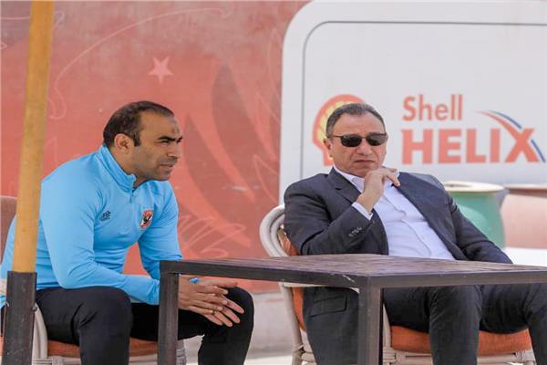 الخطيب يتابع تدريب الأهلي