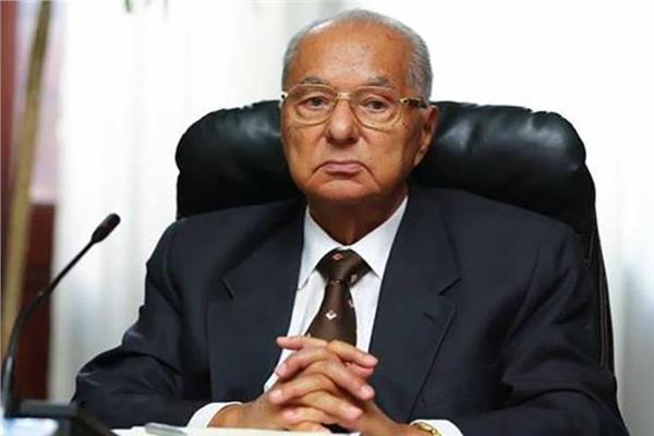  الدكتور محمود حمدي زقزوق