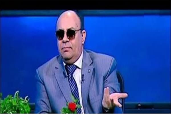  الدكتور مبروك عطية