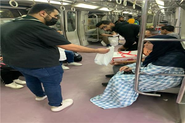  الشركة المصرية لمترو الأنفاق تطلق حملة هنفطر فى المحطة