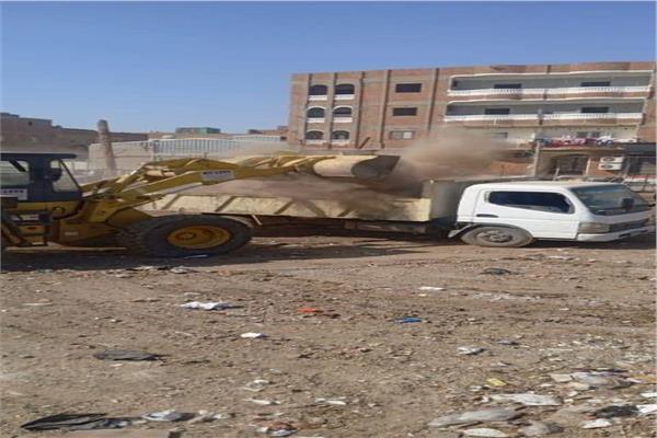 حملات نظافة ورفع 155 طن مخلفات بقرى المنيا 