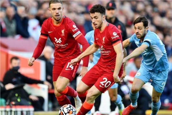 صراع صدارة الدوري الإنجليزي بين مانشستر سيتي وليفربول