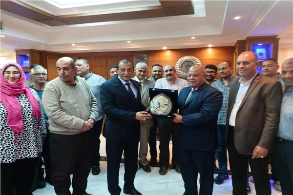 تكريم اللواء أحمد حواش لتوليه رئيسا لهيئة ميناء دمياط