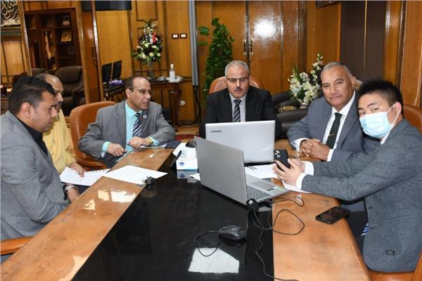 الدكتور ناصر مندور رئيس جامعة قناة السويس