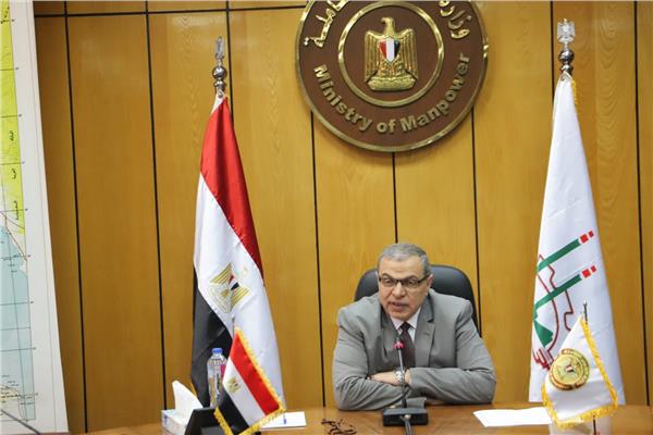 وزير القوى العاملة