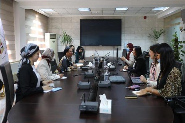 مايا مرسي تلتقى وزيرة البيئة