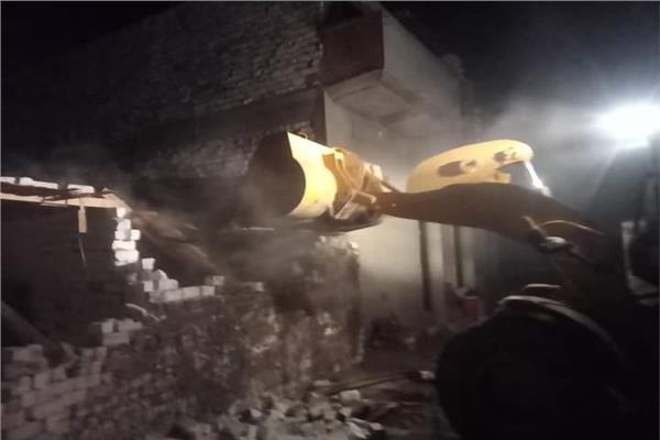استمرار الوحدة المحلية لمركز مطاي في التصدي للاعتداء على الأراضي الزراعية بالمنيا 