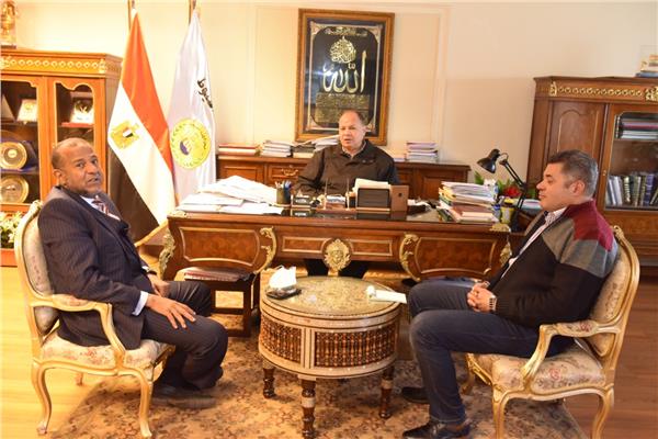  محافظ أسيوط 