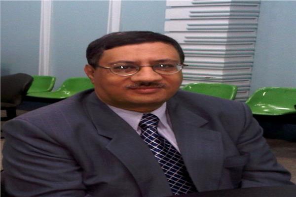 الشاعر الدكتور محمد حلمي حامد 