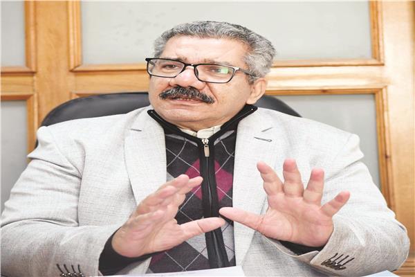 الشاعر محمد الشحات